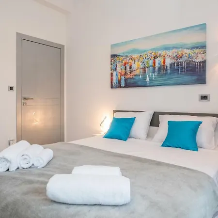 Luxury Shelena * Mravince