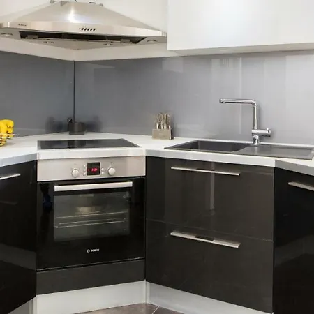 فيلة Luxury Shelena