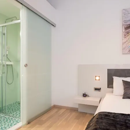 Luxury Shelena Mravince