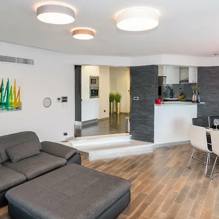 Villa Luxury Shelena Mravince